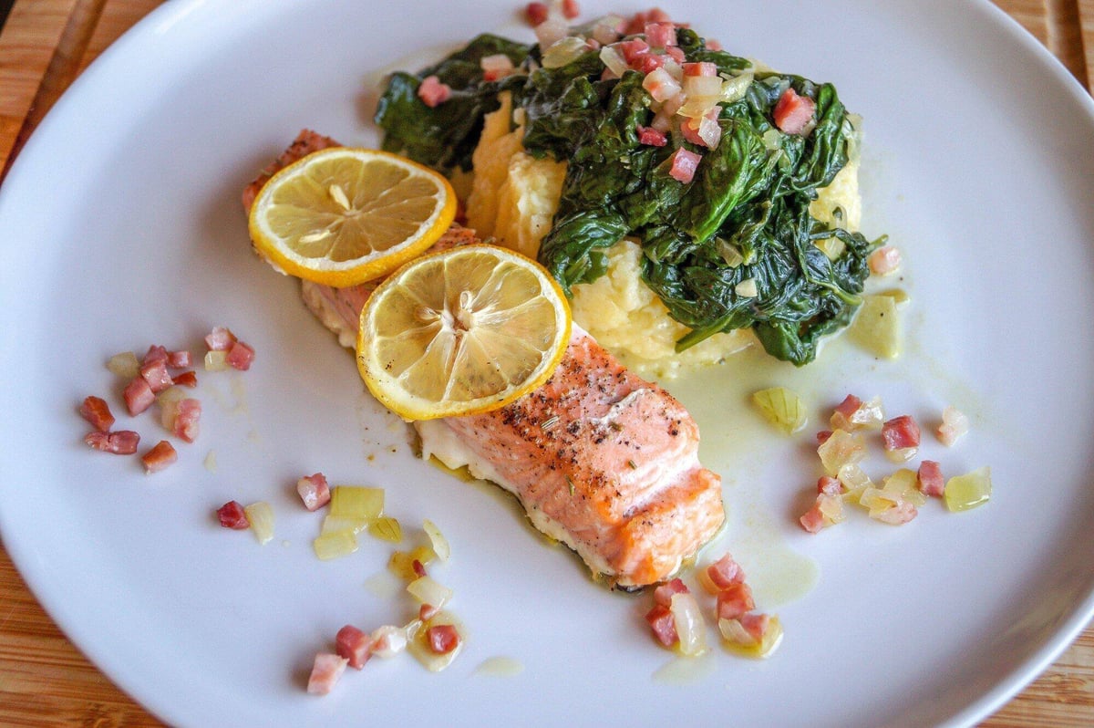 salmon-spinach-food